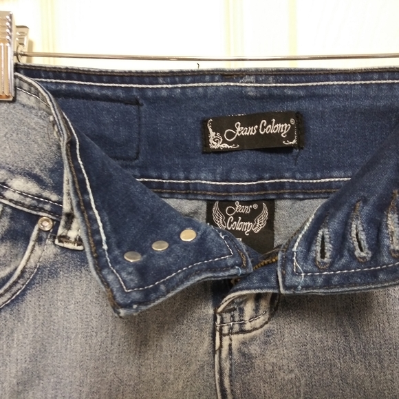 Jeans Colony Skinny Stretch Light Wash Jeans - Picture 4 of 8